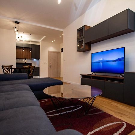Follow The Sun - 4 Person Apartment Bar Bagian luar foto