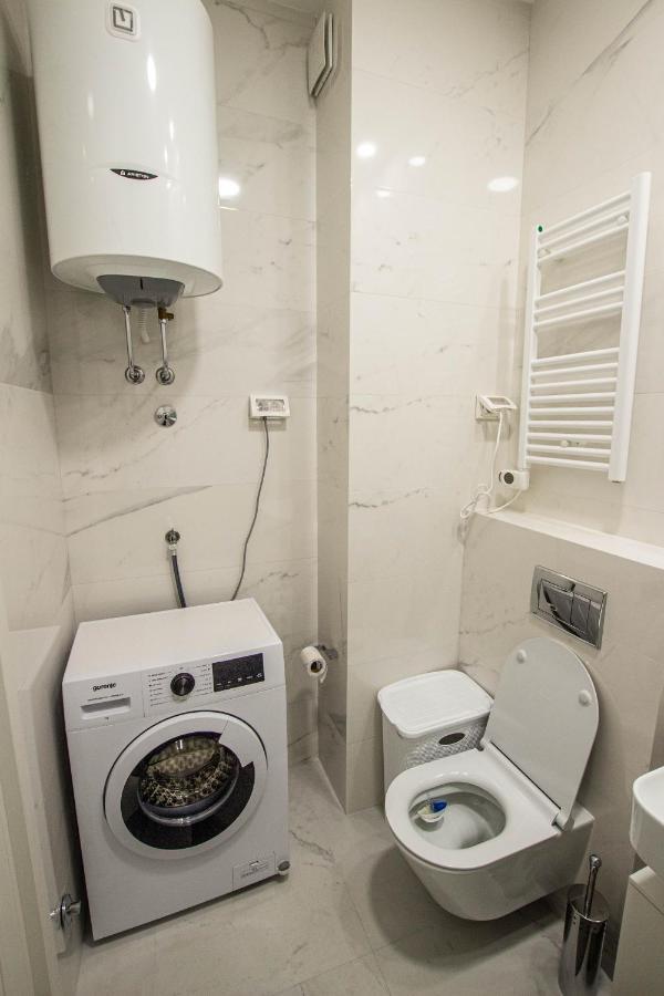 Follow The Sun - 4 Person Apartment Bar Bagian luar foto